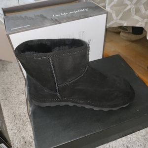 Bear paw boots
